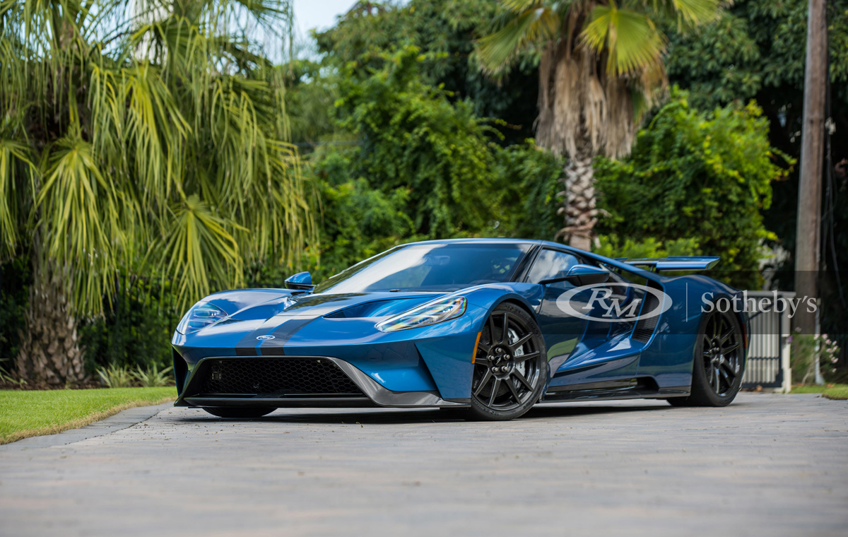 Liquid Blue Tri-Coat with Carbon Fiber Stripes 2019 Ford GT Lightweight available at RM Sotheby’s Arizona Live Auction 2021